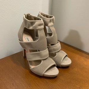 Tan/Nude Steve Madden Sandal Heels